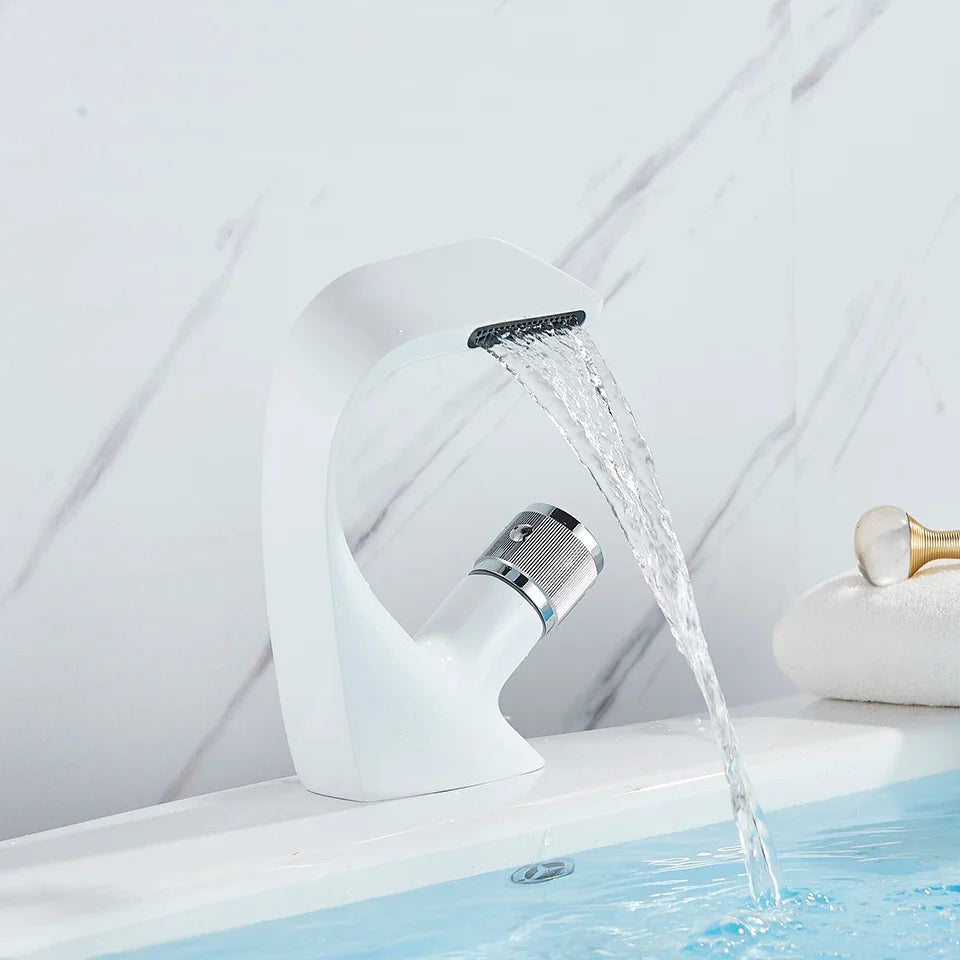 Robinet de lavabo cascade Perla