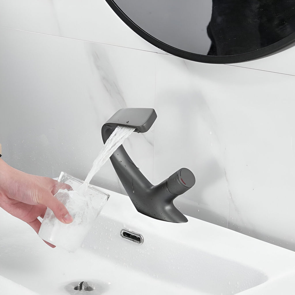 Robinet de lavabo cascade Perla