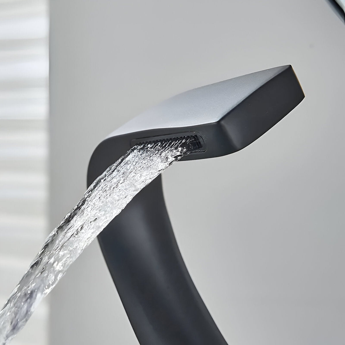 Robinet de lavabo cascade Perla
